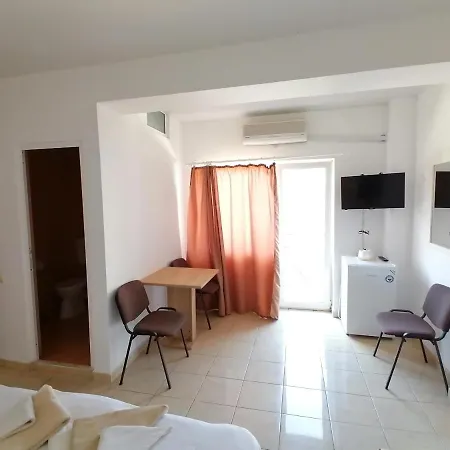 Casa Tomis Penzion *