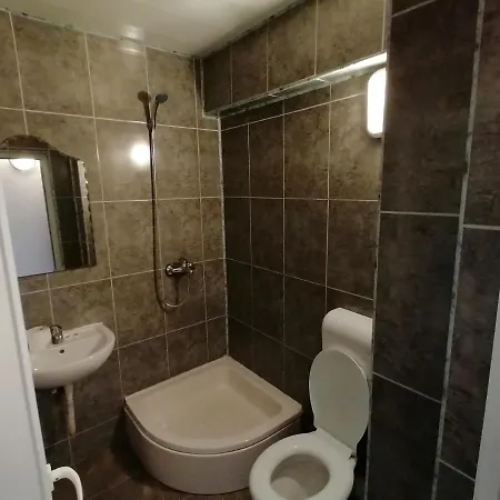 Casa Tomis Konukevi *