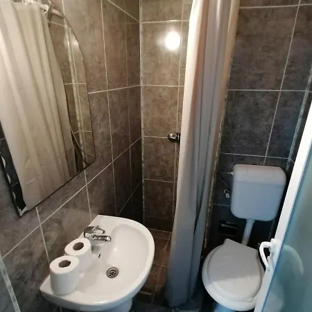 Konukevi Casa Tomis *